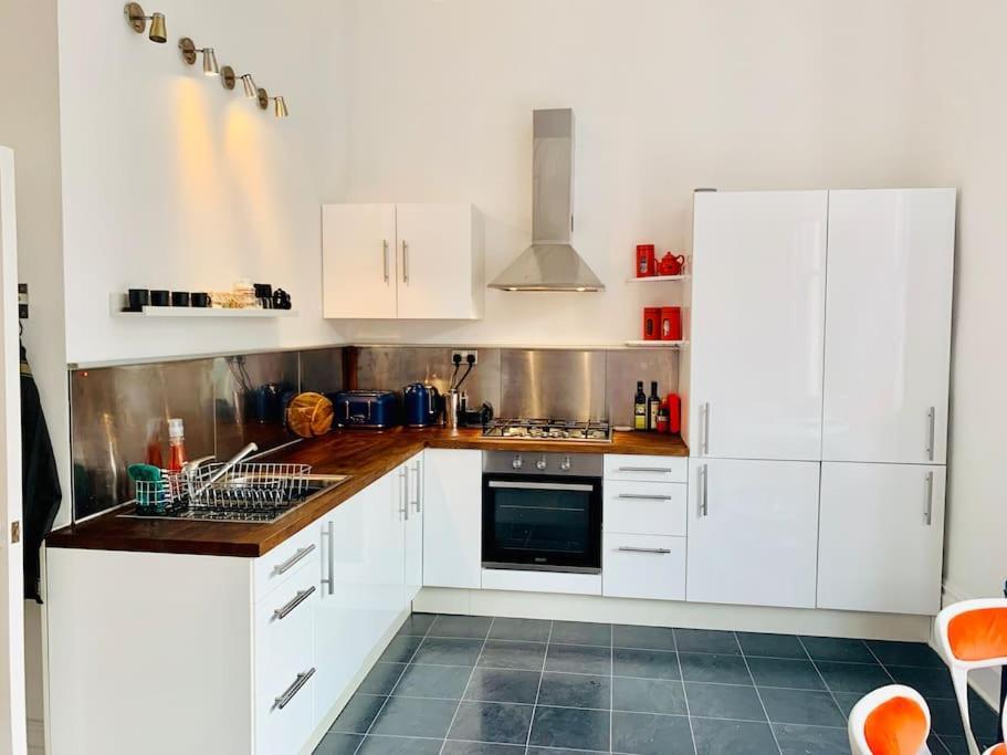 Appartement Beautiful Flat Perfect For A Seaside Break! à Hove Extérieur photo