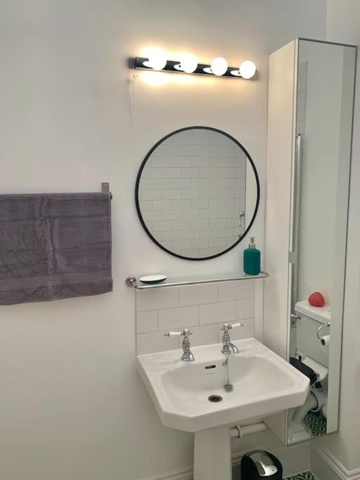 Appartement Beautiful Flat Perfect For A Seaside Break! à Hove Extérieur photo